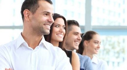 BEC商務(wù)英語培訓(xùn)班費用解析與攝影擴印服務(wù)對比